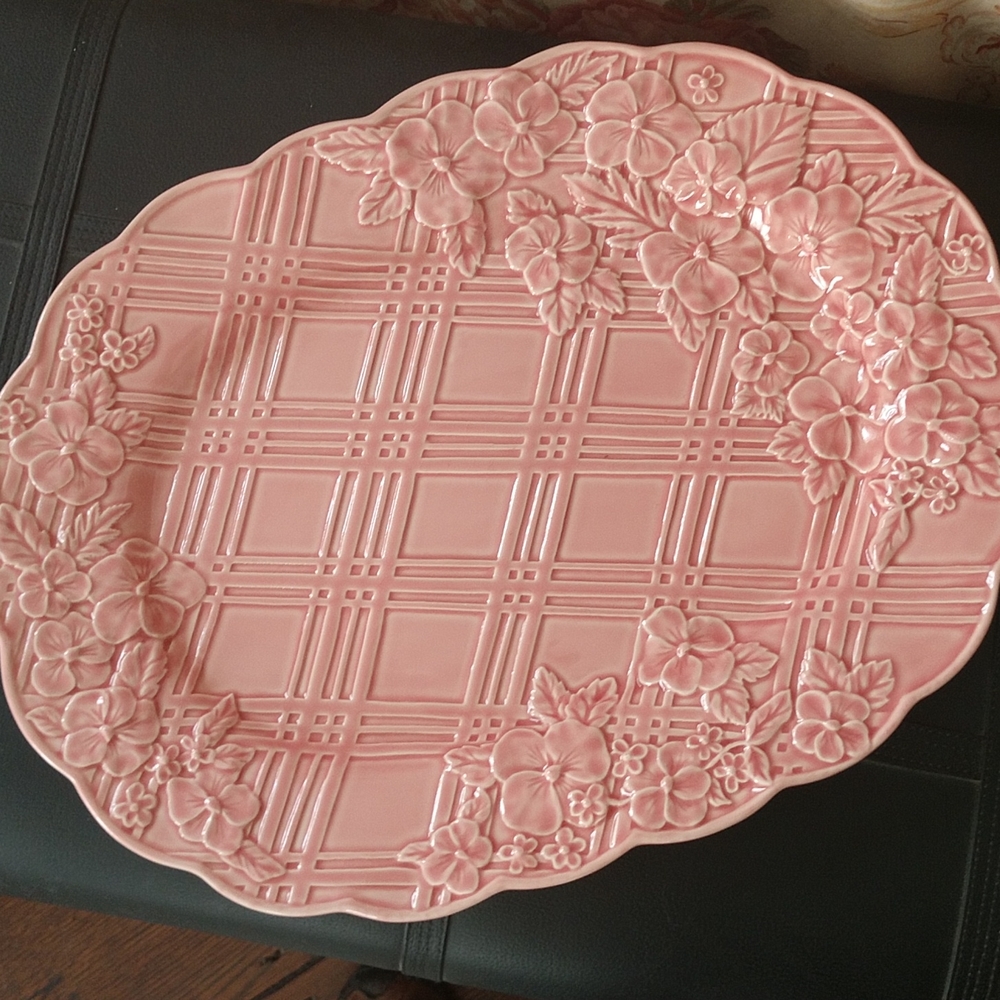 VINTAGE MAJOLICA Bordallo Pinheiro Portuguese Ceramic Pink Dogwood